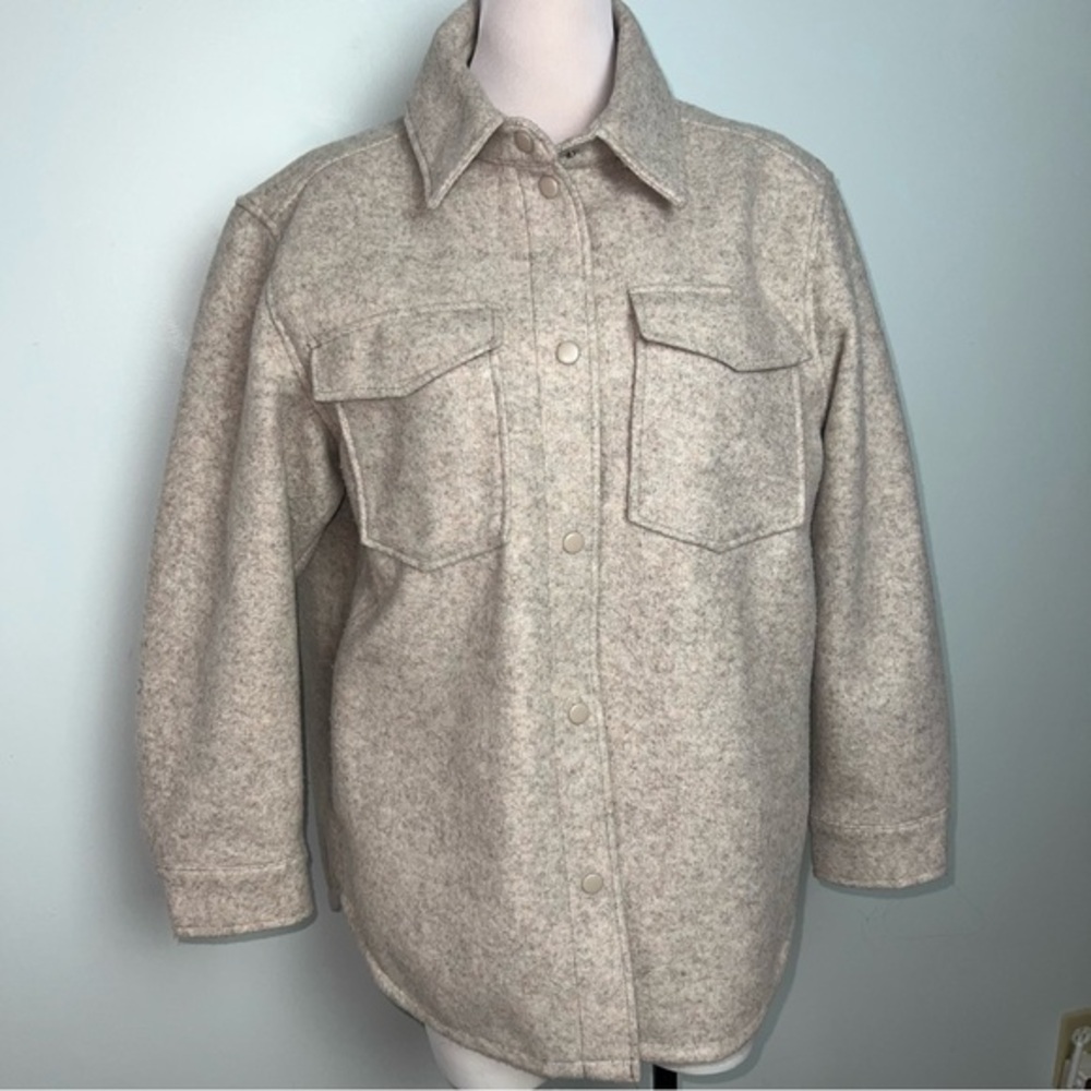 H&M Beige Wool-Feel Shacket Shirt Utility Jacket Snap Front Lined Women’s Size M